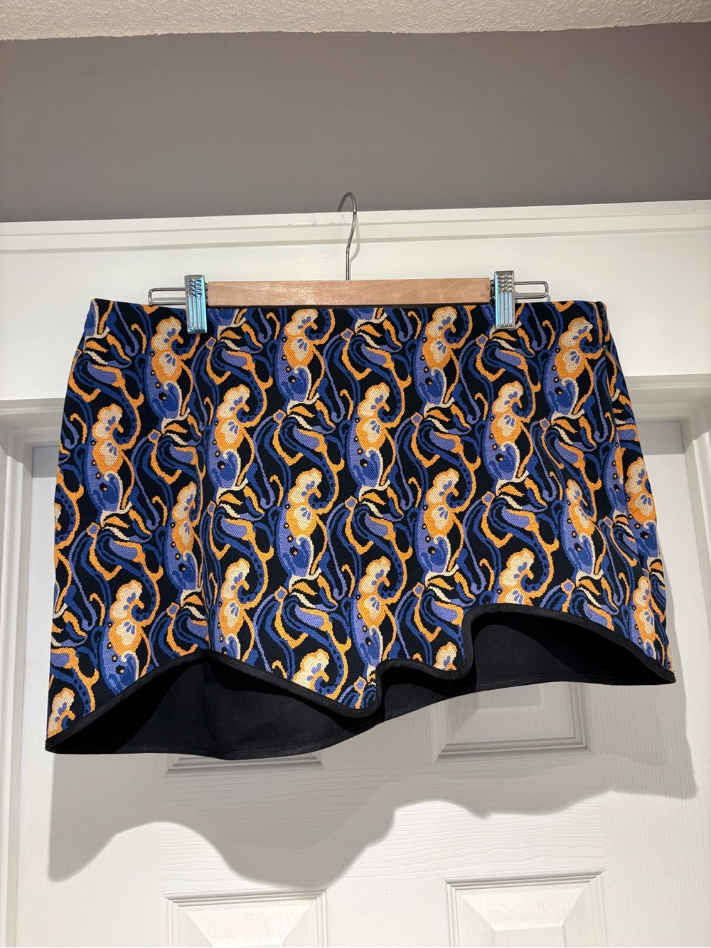 Zara Never Worn Blue and Gold Patterned Mini Skirt